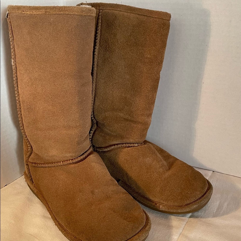 BEARPAW Emma Tall Shearling Boot size 9
